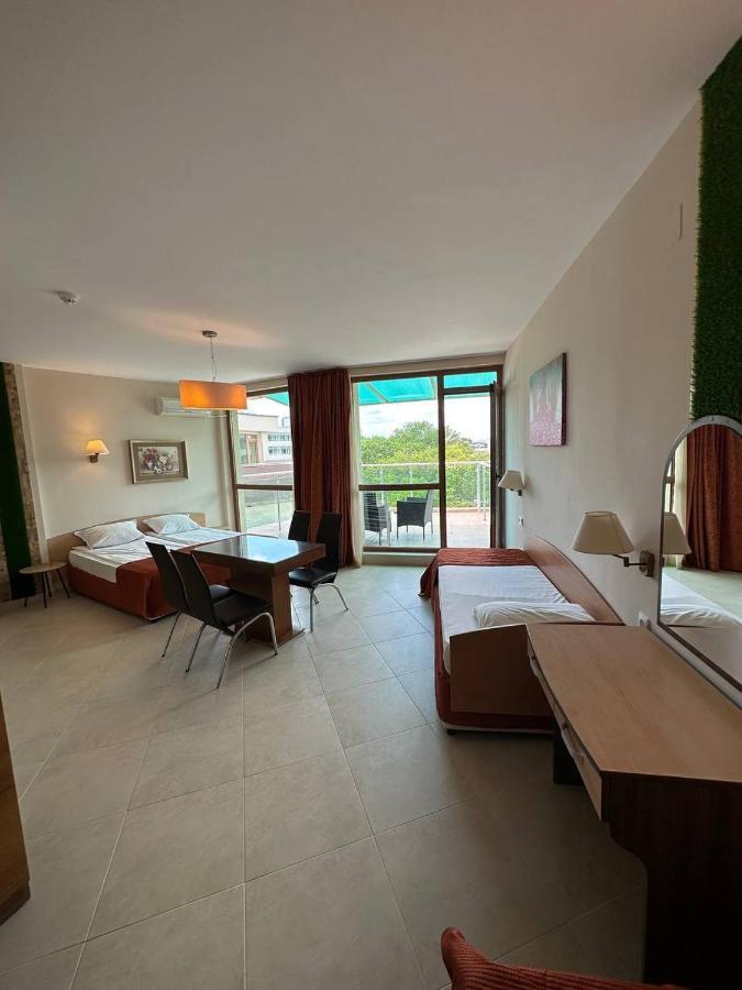 Briz Beach Apartments - Section B Sunny Beach Buitenkant foto